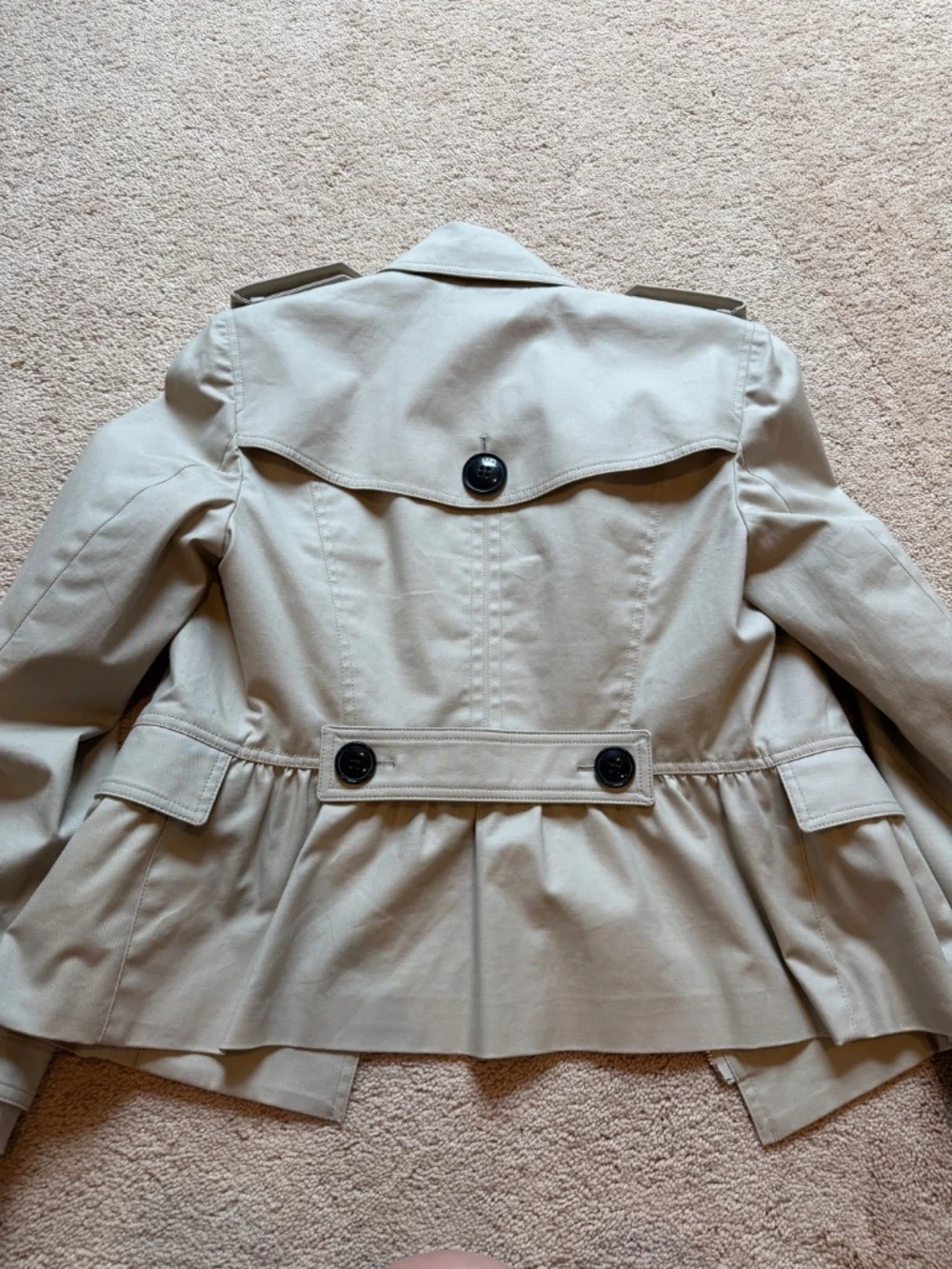 Burberry short trench Size 6 US - Picture 6 of 7